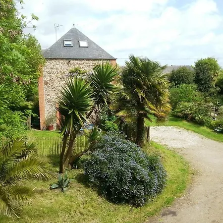 Spacious With Garden