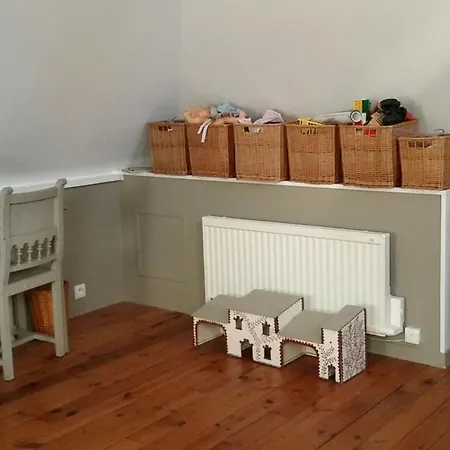 Spacious With Garden דירה *