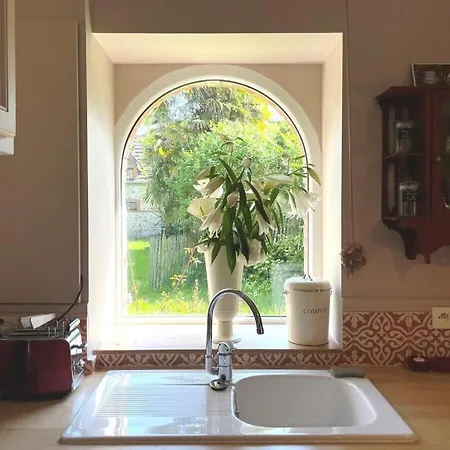 Spacious With Garden